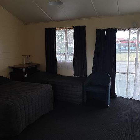 Castletown Motel Foxton Exterior photo